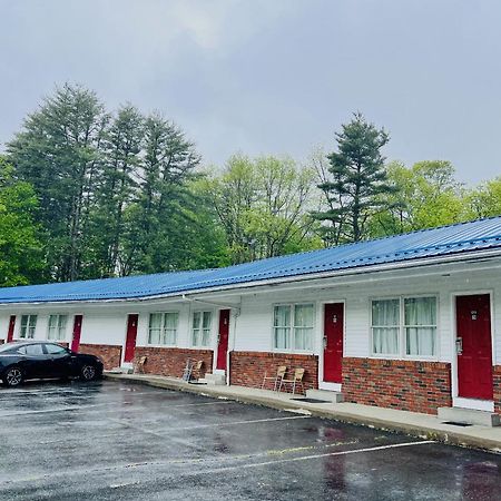 Economy Lodge 682 Main St Sturbridge Eksteriør billede